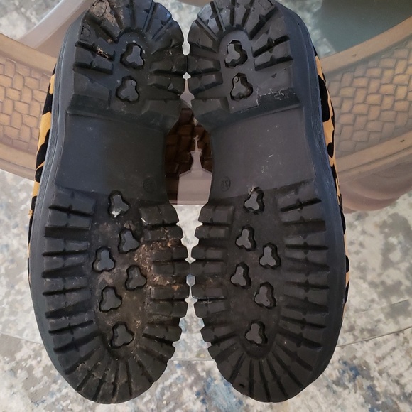 Quipid Cheetah Print Loafers - Picture 2 of 7